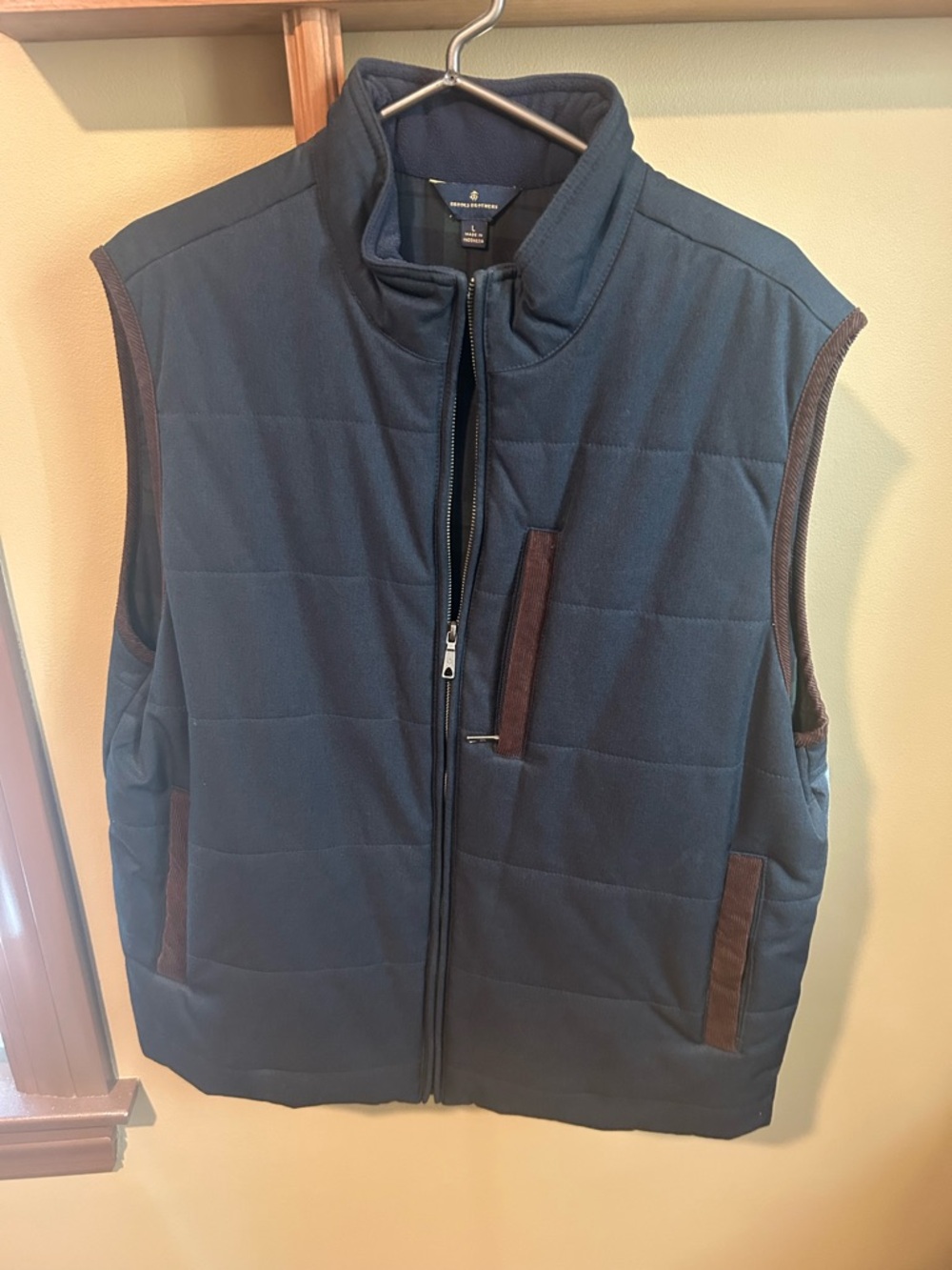 Brooks Brothers Navy Quilted Men's Vest with Brown Trim